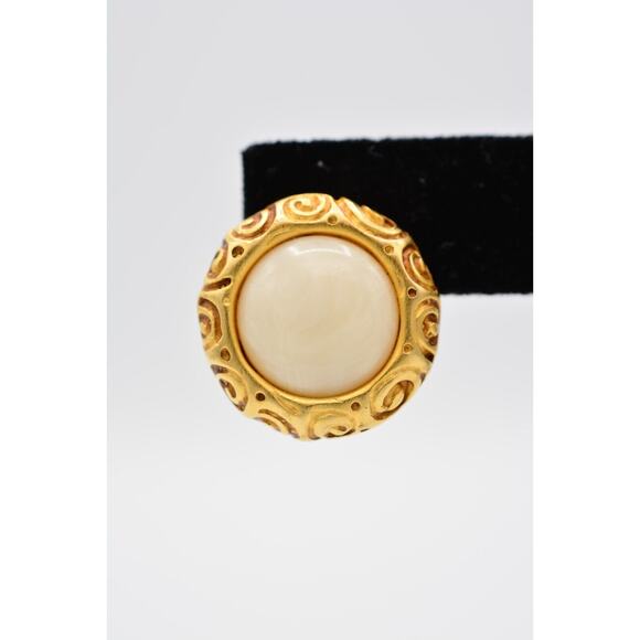 Givenchy Cabochon Clip On Earrings Round Brushed Antiqued Gold Chunky Signed 9D - Picture 6 of 12